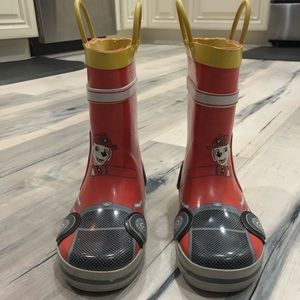 Boys size 11/12 Marshall (paw patrol) boots